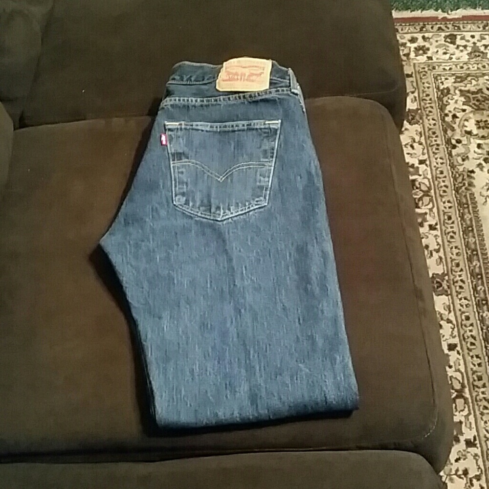 Levis 501 jeans